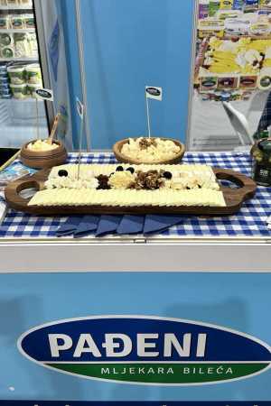 padjeni-desk-medjunarodni-sajam